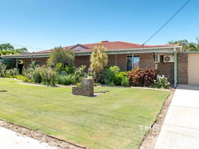 58 Cedar Way, Forrestfield WA 6058