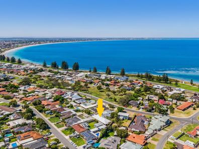 172A Penguin Rd, Safety Bay WA 6169