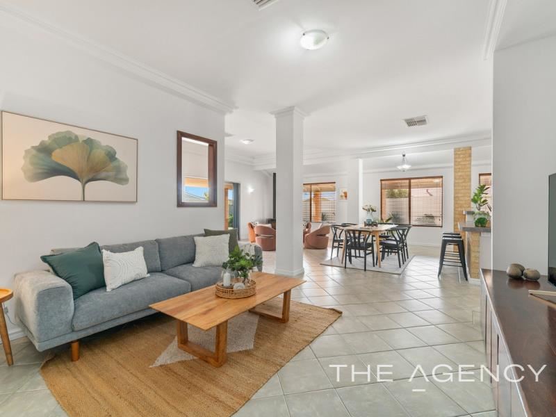 16 Tipuana Rise, Helena Valley