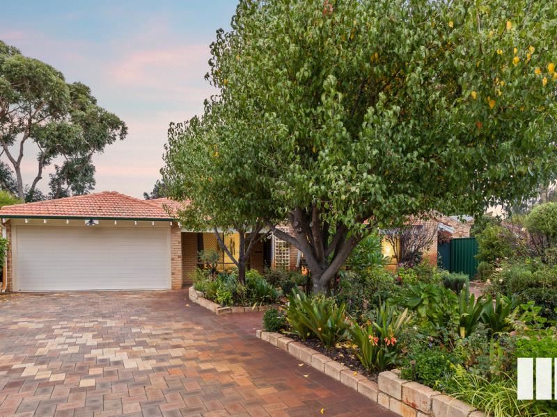 10 Woonan Place, Karawara