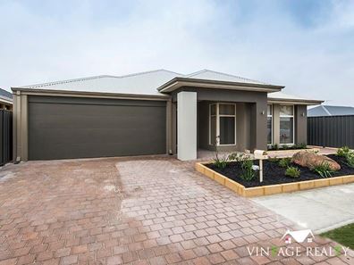 5 Churchill Chase, Hilbert WA 6112