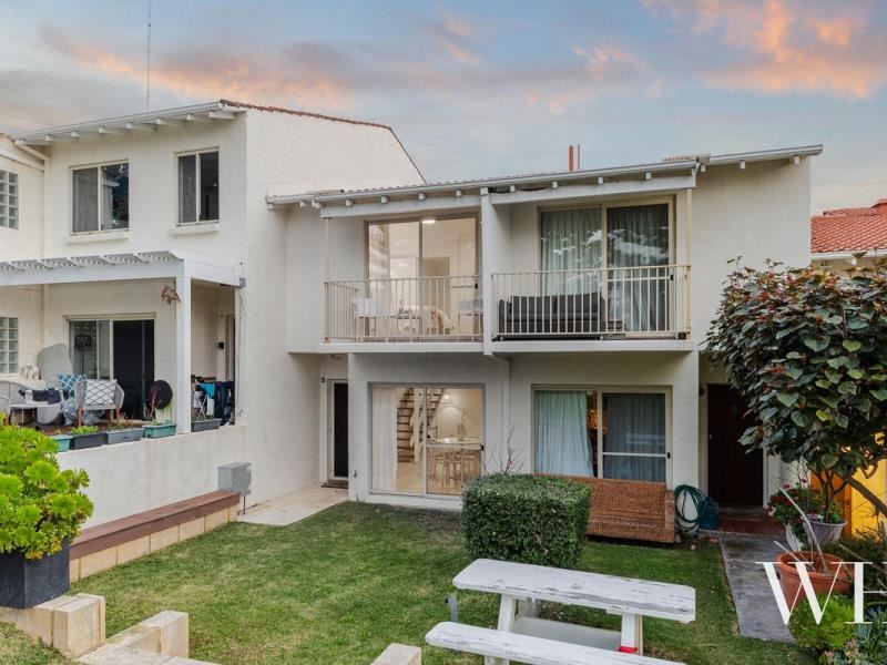 5/5 Salvado Street, Cottesloe