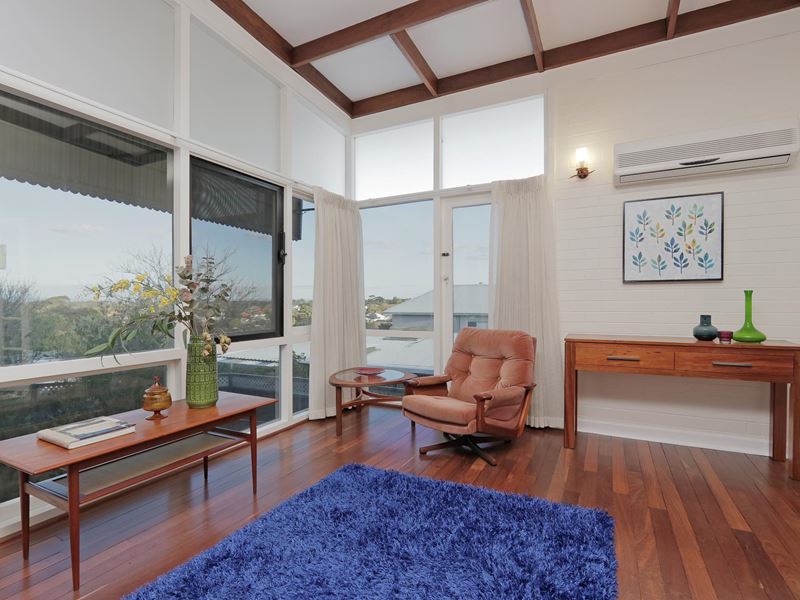182 Reynolds Rd, Mount Pleasant