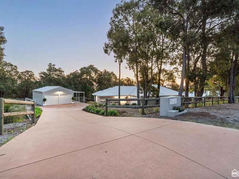 26 Blissett Drive, Bedfordale