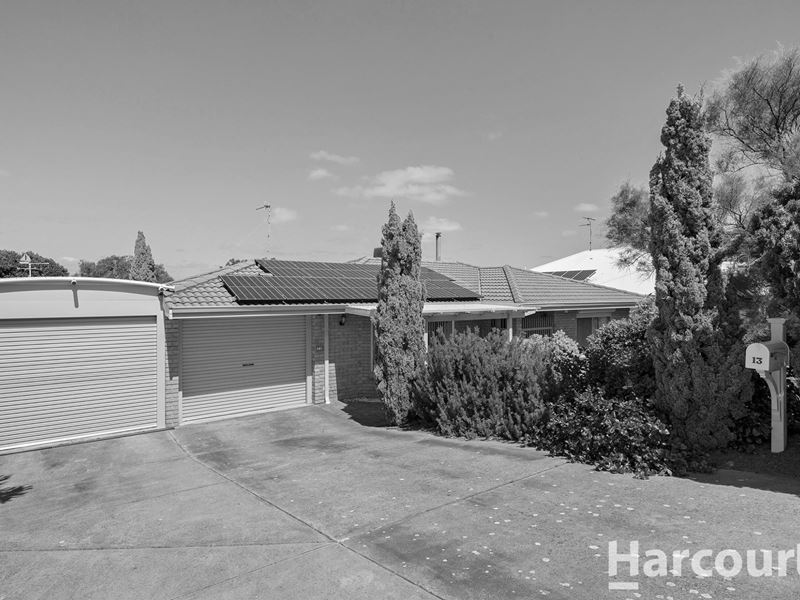 13 Eldora Crescent, Falcon