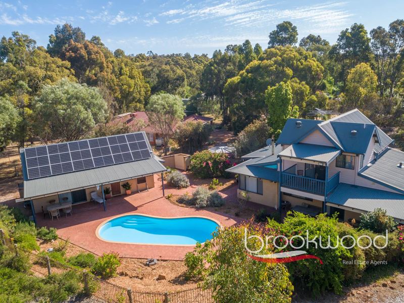 7 Woodlea Place, Sawyers Valley