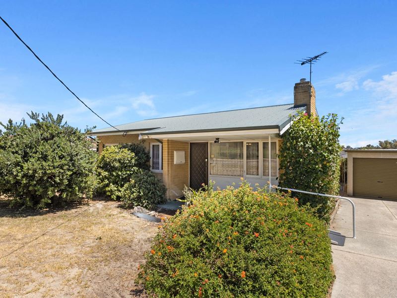 5 Wittering Cres, Balga