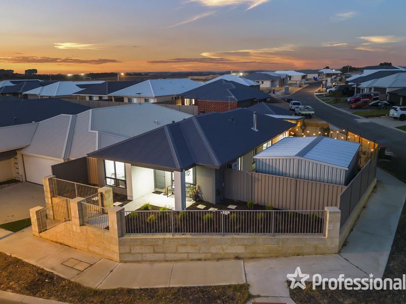 2 Broadgate Boulevard, Yanchep