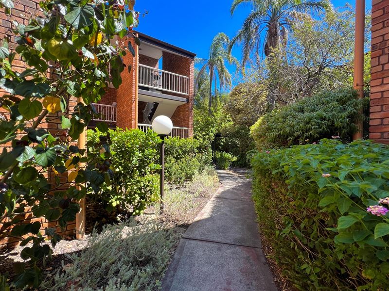 2/5 Melville Place, South Perth