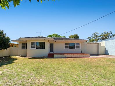 24 Probert Road, Thornlie WA 6108