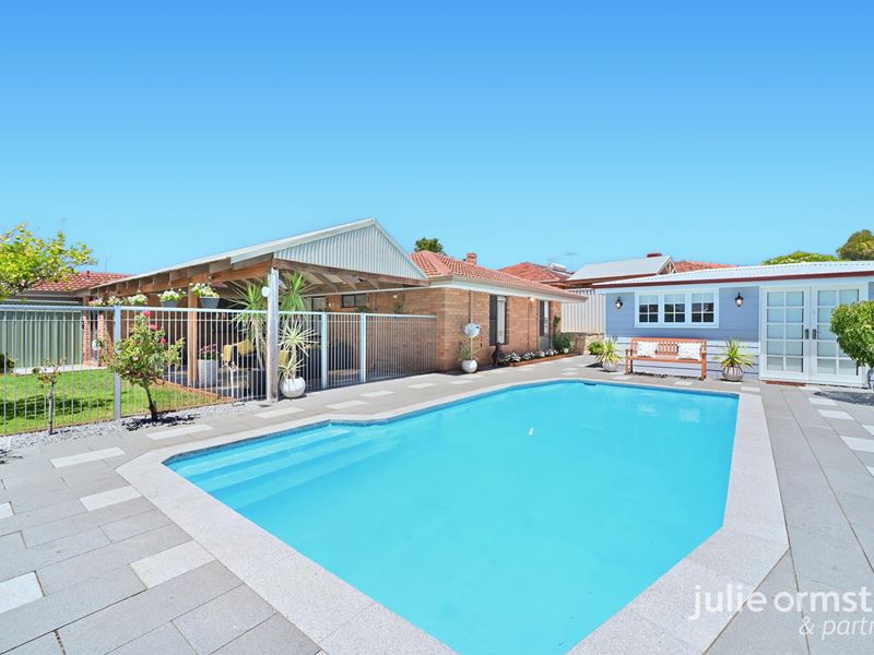 3 Maple Hill Court, Woodvale