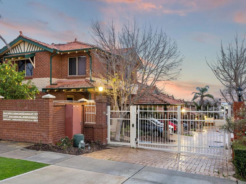 First Avenue, Mount Lawley