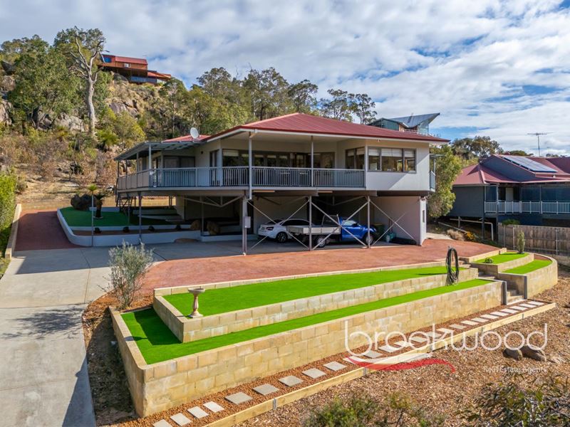 87 Throssell Road, Swan View