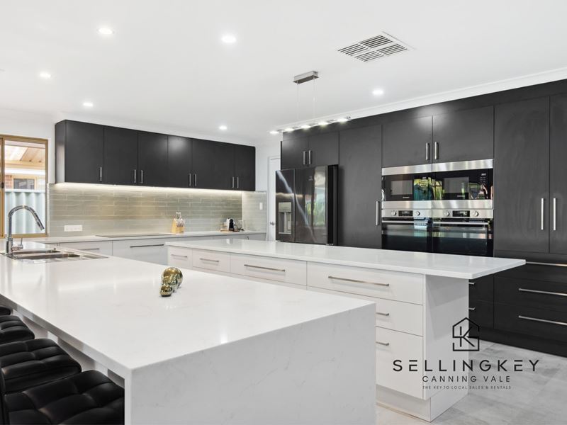 11 Casuarina Court, Canning Vale
