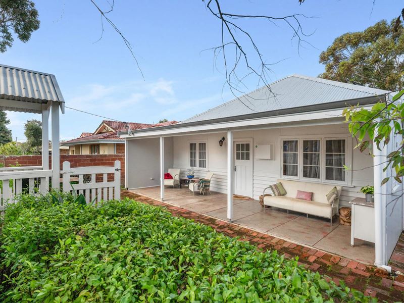 17 Pilbarra Street, White Gum Valley
