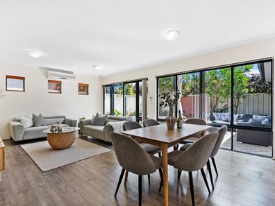 202A Woodside Street, Doubleview WA 6018