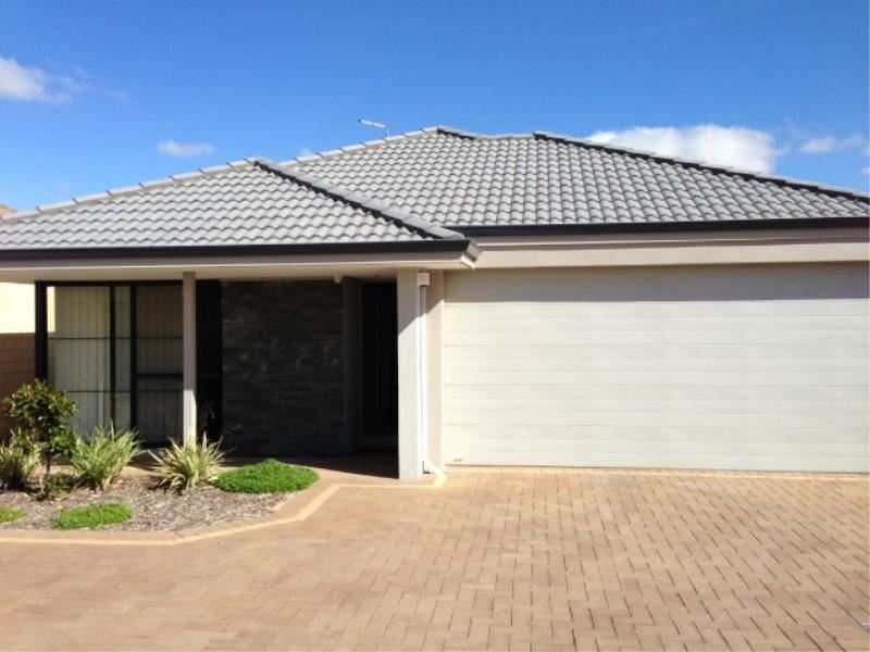 2/146 Willespie Drive, Pearsall