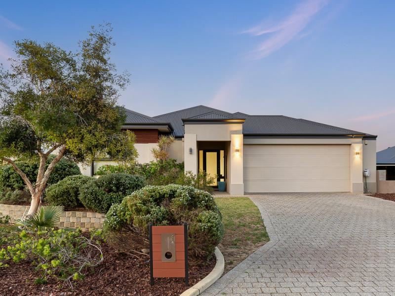 1 Juno Way, Lakelands