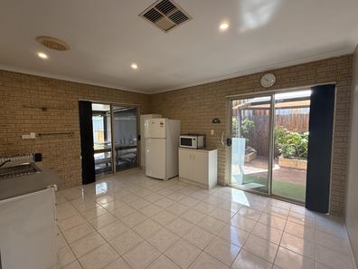 38 Waltham Way, Morley WA 6062