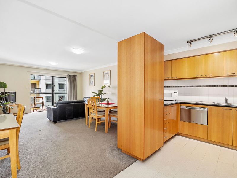 33/128 Mounts Bay Road, Perth