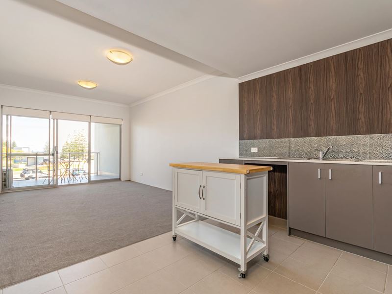 27/2 Royston Link, Butler WA 6036