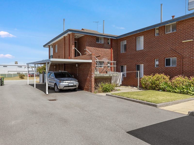 10/2 Parkin Street, Rockingham WA 6168