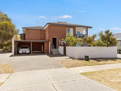 10/2 Parkin Street, Rockingham WA 6168