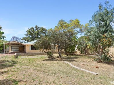 13 Banyard Avenue, Kelmscott WA 6111