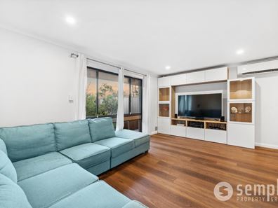 27 Moorhen Drive, Yangebup WA 6164