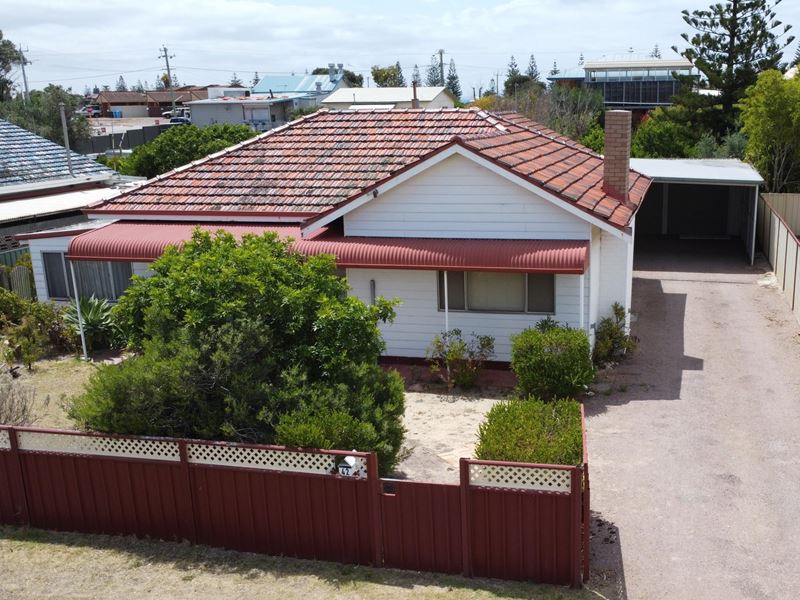 42 Burton Road, Castletown