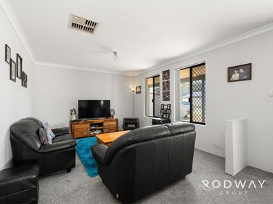 8 Brolga Gr, Seville Grove WA 6112