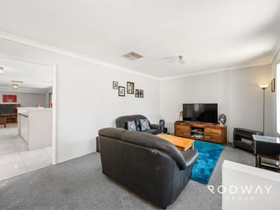 8 Brolga Gr, Seville Grove WA 6112