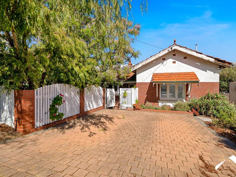 15 Burgess Street, Leederville WA 6007