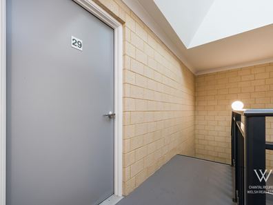 29/18 Whitlock Road, Queens Park WA 6107