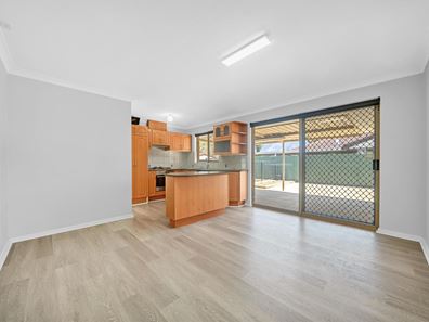 11 McGrath Place, Seville Grove WA 6112