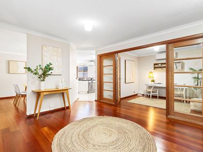 16 St Anthony Drive, Stirling WA 6021