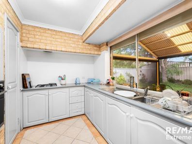 14 Manila Place, Warnbro WA 6169