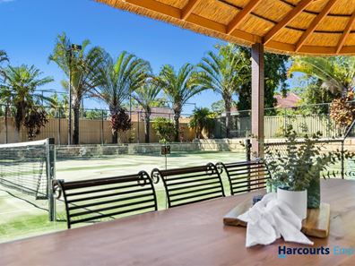 20 Lake Carine Gardens, Carine WA 6020