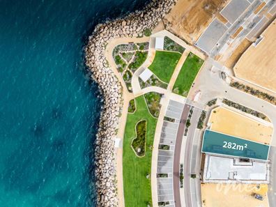 58 Napoleon Parade, North Coogee WA 6163