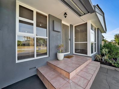 21 Sevington Street, Maddington WA 6109