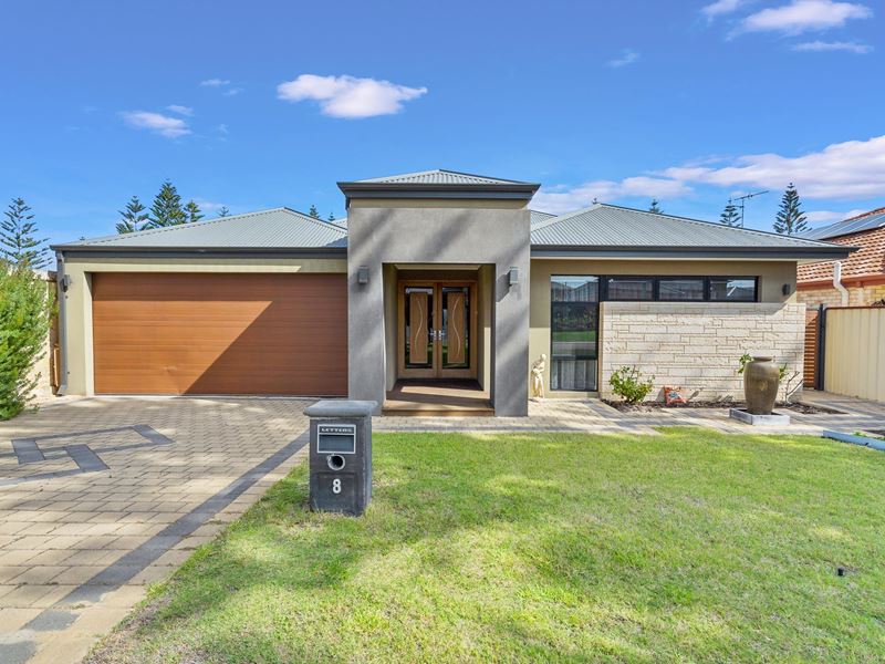 8 Governor Drive, Falcon