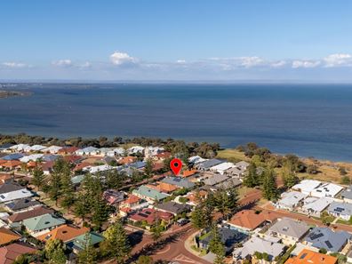 8 Governor Drive, Falcon WA 6210