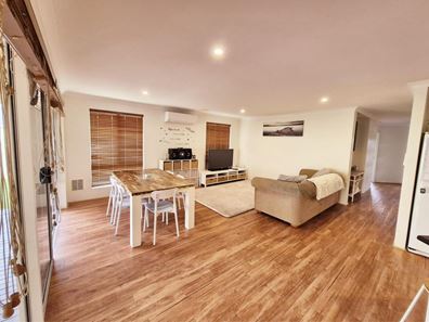 22 Curtin Grove, Mount Tarcoola WA 6530