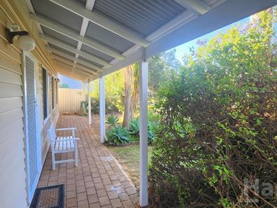 27 Barbara Street, Falcon WA 6210