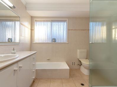1 Sunart Close, Hamersley WA 6022