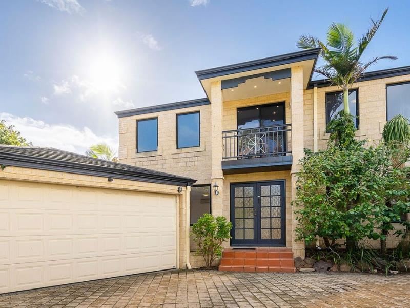 14B Cornelian Street, Scarborough WA 6019