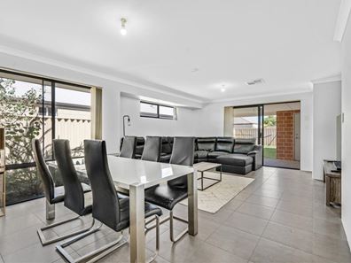 5 Pyrite Way, Dalyellup WA 6230