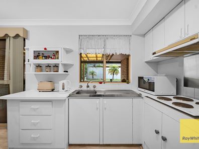 52 Milstead Way, Marangaroo WA 6064