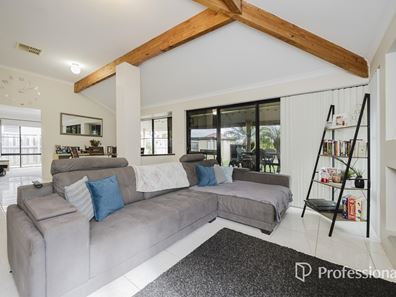 30 Rossini Circle, Ellenbrook WA 6069