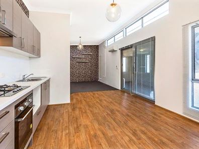 4/128 Safety Bay Road, Shoalwater WA 6169
